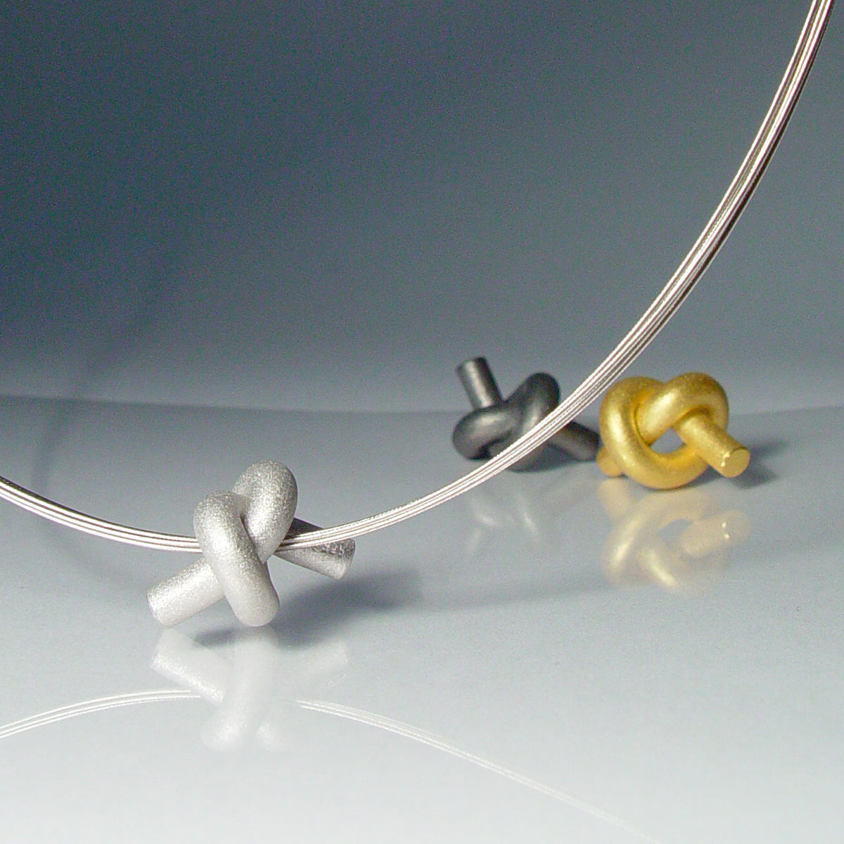 ANH 10 - Knoten rund klein