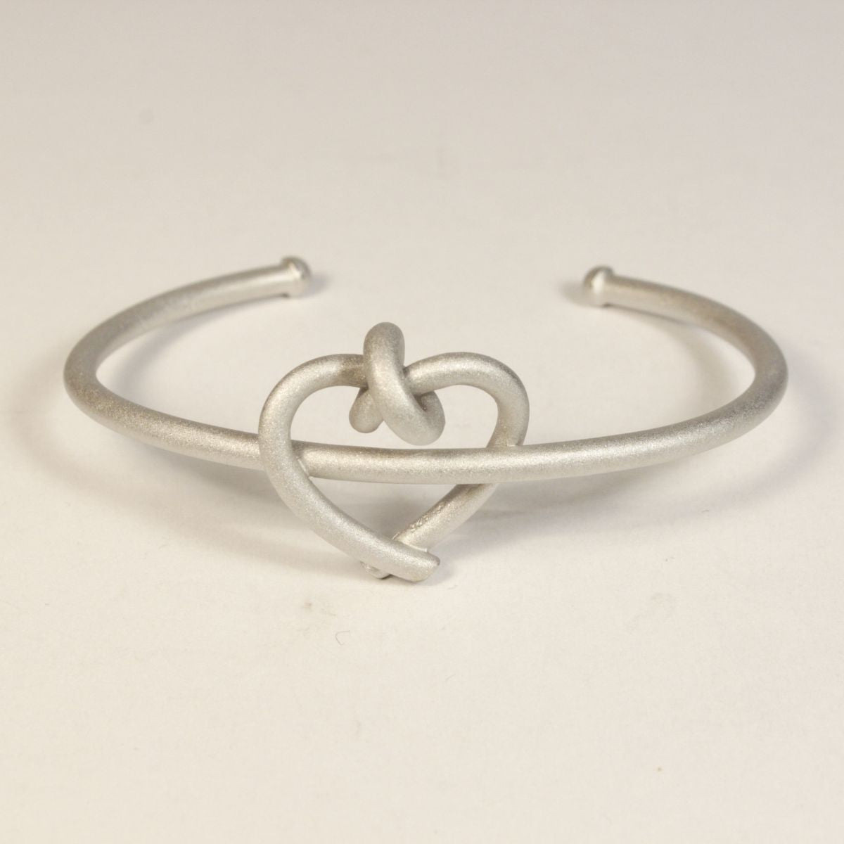 ARM 12 - Armschmuck Herz rund