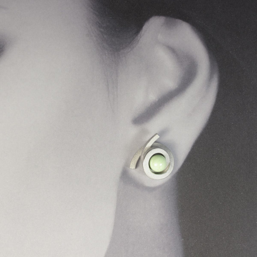 OST P11 - Ohrstecker Perl-Spirale