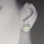 OST P11 - Ohrstecker Perl-Spirale