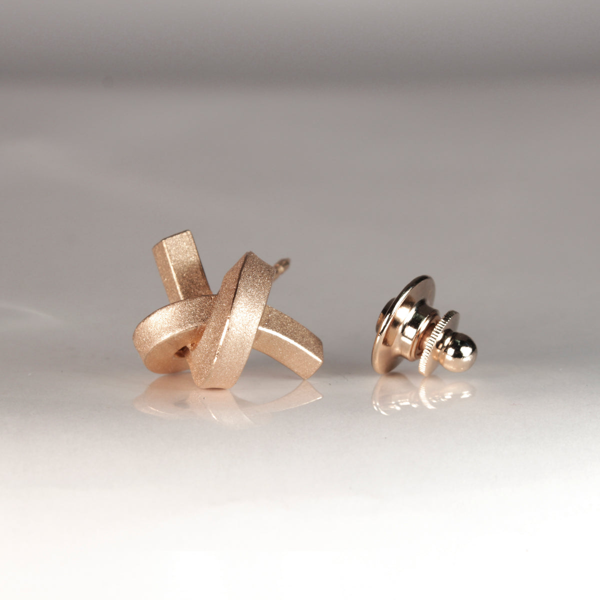 Pin 2 - Knoten kantig
